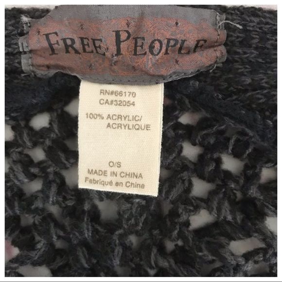 Free People Knit Crochet Shawl Cape Wrap Gray Heather Boho Flower Floral Scarf - Picture 5 of 7